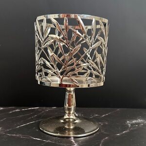 Candle holder
